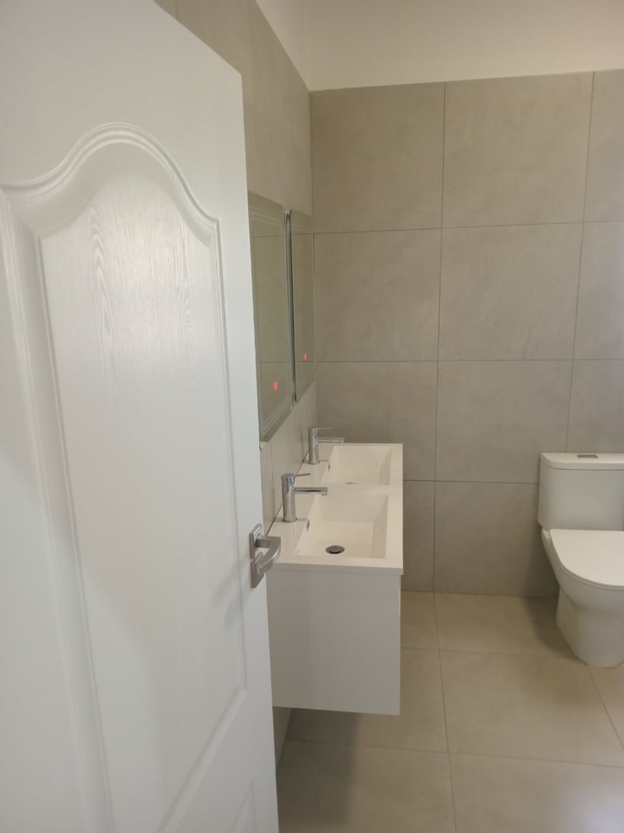 4 Bedroom Property for Sale in Despatch Central Eastern Cape